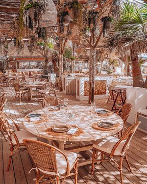 Shellona Saint-Tropez